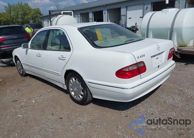 WDBJF65JX1B180132: 43212301