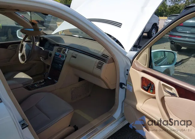 WDBJF65JX1B180132: 43212301