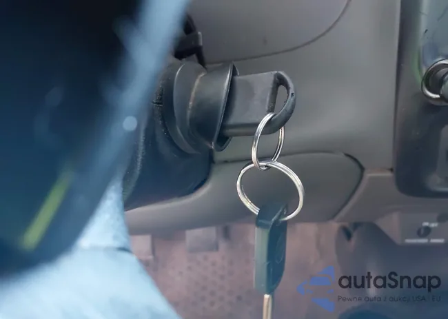 1FTYR10U73TA19861: 43212327