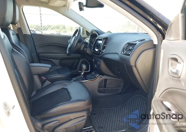 3C4NJDBB8LT228554: 43212377