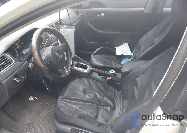 3VWDP7AJ2CM311196: 43212461