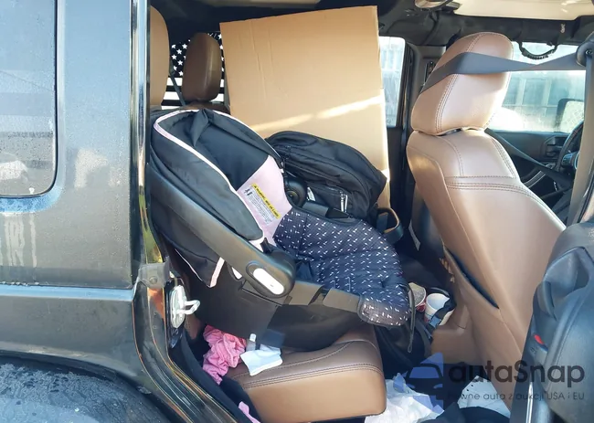 1C4BJWEGXEL224686: 43211537