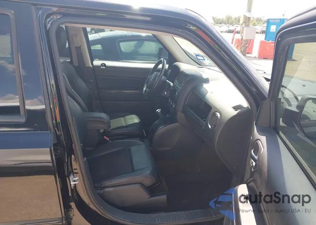 1C4NJRBB2HD100675: 43211589