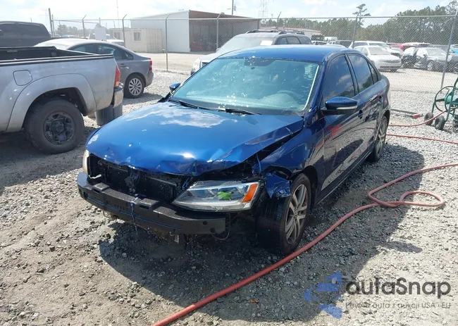 3VWDZ7AJXBM326778: 43211601