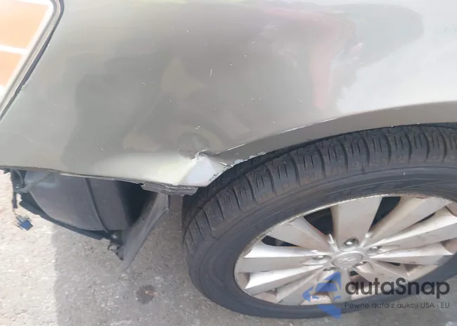 5NPEU46C39H414893: 43211856