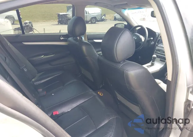 JNKCV61E99M307098: 43212938