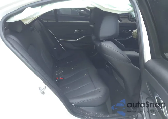 3MW5U7J04L8B29688: 43213027