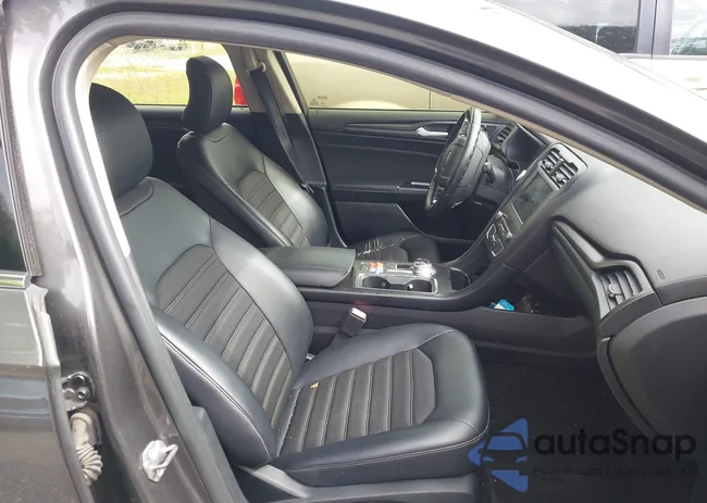 3FA6P0HD8JR184544: 43213072