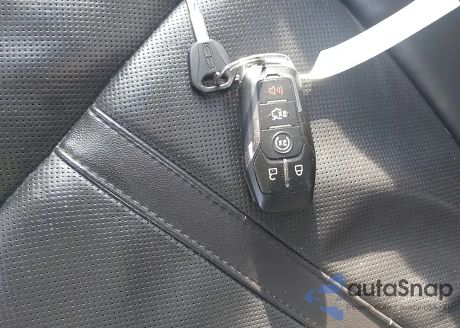 3LN6L2JKXDR810332: 43212741