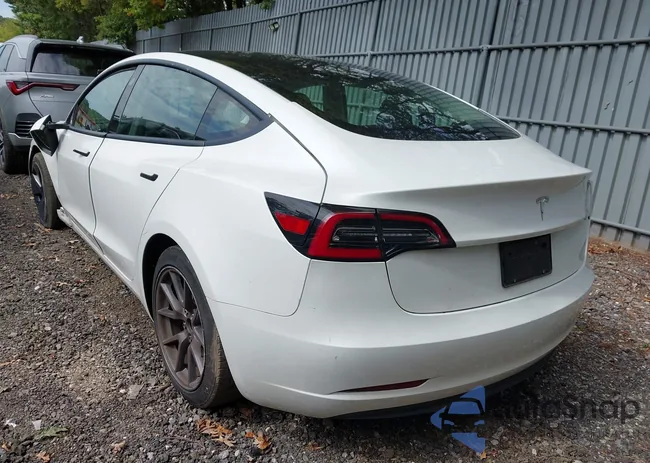 5YJ3E1EA7PF555206: 43214274