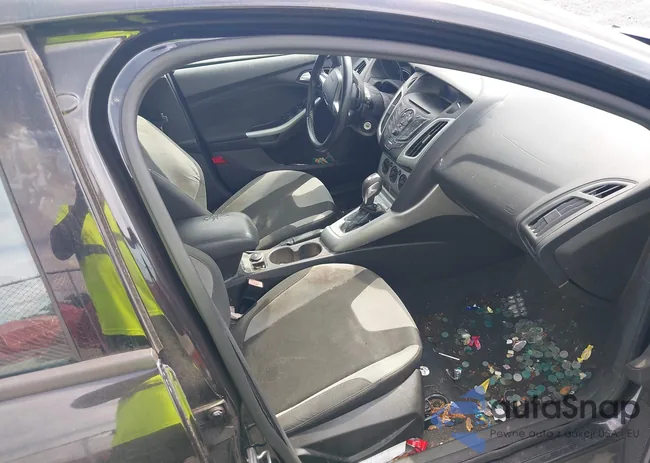 1FAHP3K2XCL413826: 43213596