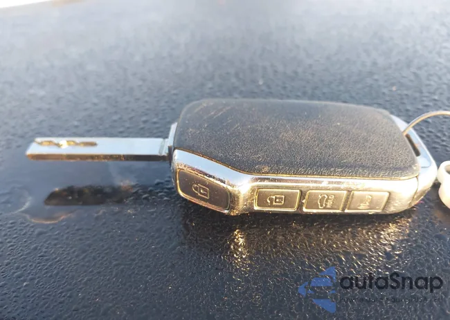 3KPF24AD8NE472801: 43213707