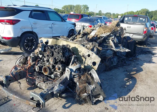 1FMJK1J83PEA25332: 43213730