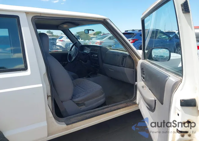 1J4FJ27S6VL535795: 43213808