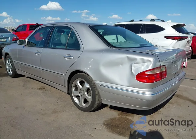 WDBJF65J22B493337: 43214933