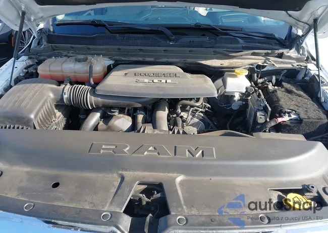 1C6SRFPM6NN227740: 43215211