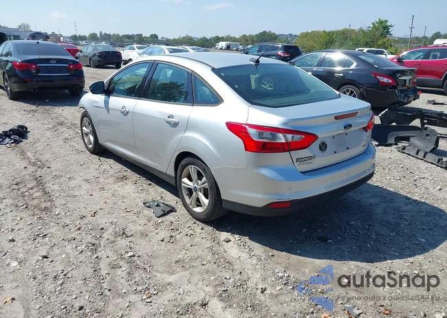 1FADP3F2XEL114476: 43215484