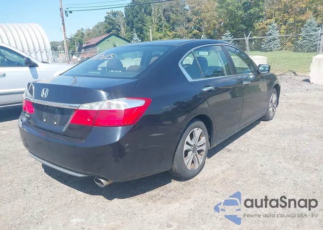 1HGCR2F30DA037132: 43214787