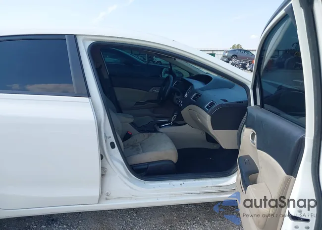 2HGFB2F52FH524663: 43216151