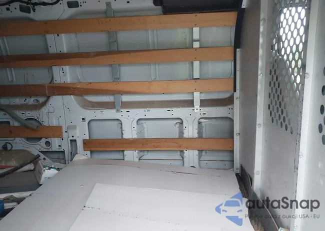 1FTYR1ZM6GKA90922: 43216196