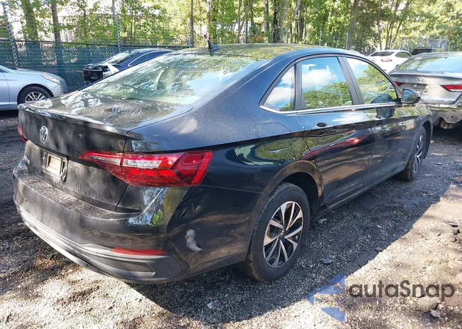 3VW5M7BU8RM093103: 43216233