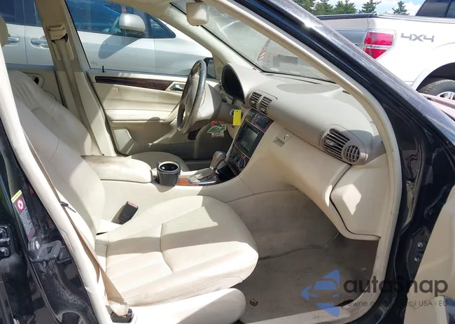 WDBRF92H17F905382: 43216255