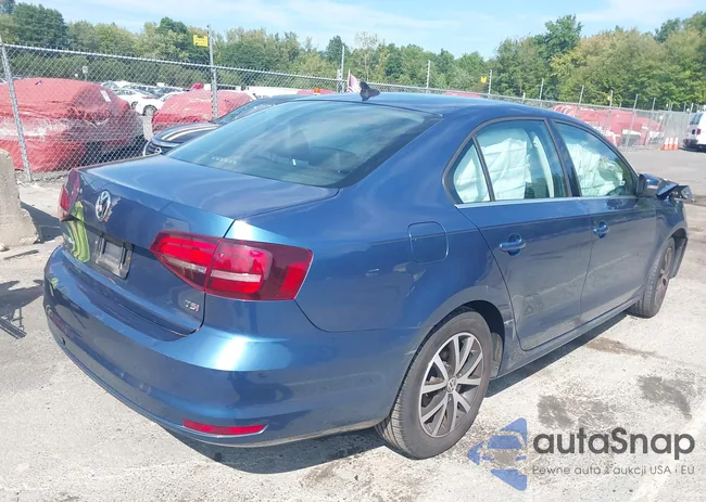 3VWDB7AJ8HM274788: 43216275