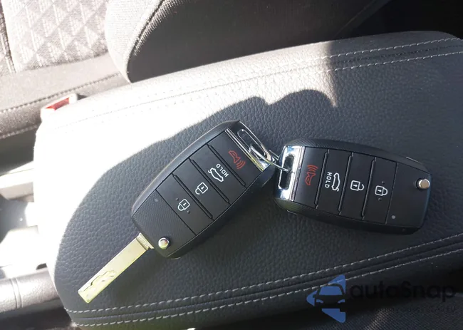 3KPA24AD2ME416927: 43215564