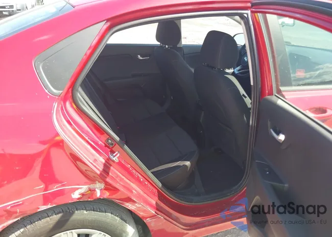 3KPA24AD2ME416927: 43215564