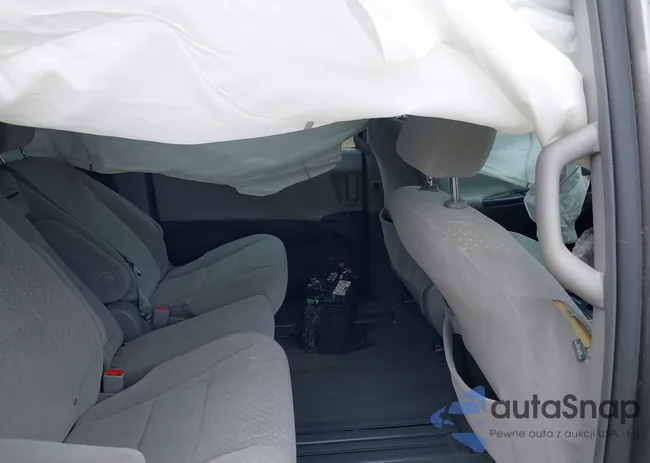 5TDKZ3DCXJS944116: 43215575