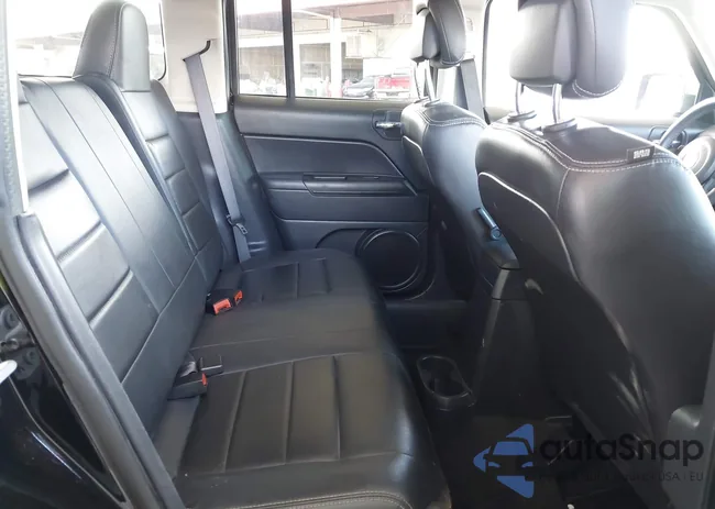 1C4NJPFA0GD732319: 43215882