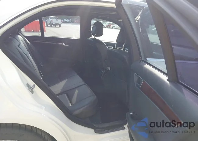 WDDGF8BB1CR201941: 43215898