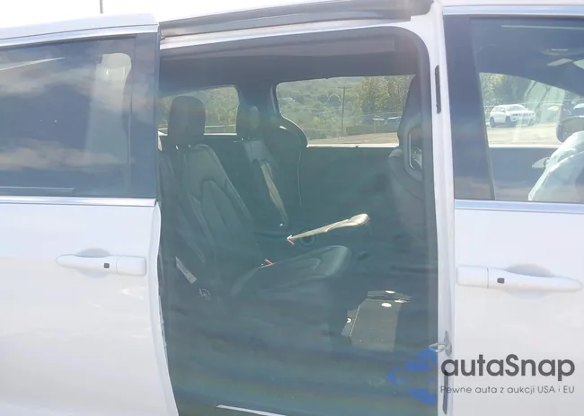 2C4RC1CGXSR604323: 43217196