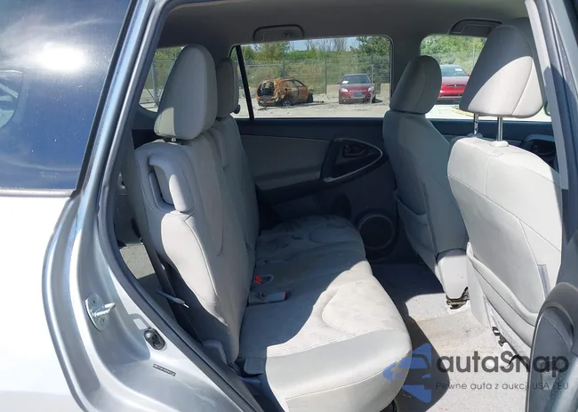 2T3BF4DV9CW221195: 43217319