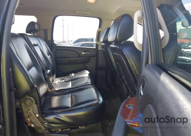 1GKFK26379R284645: 43217336