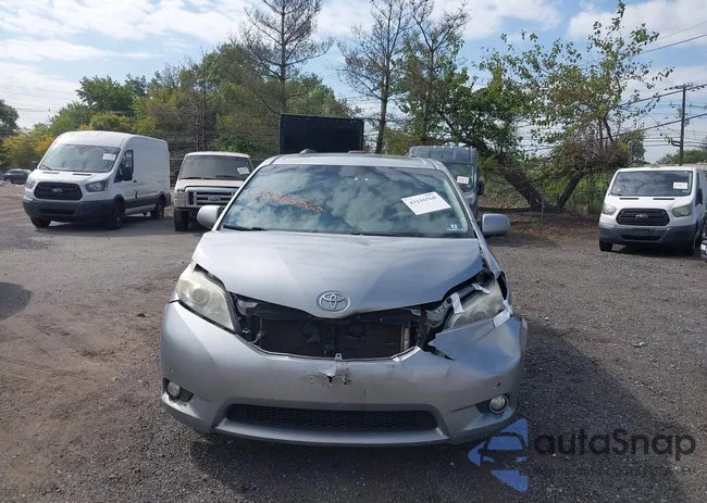 5TDDK3DC1BS004057: 43216560