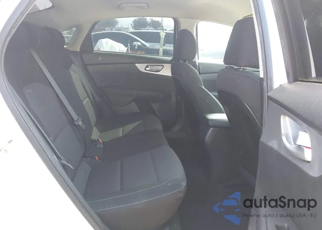 3KPF24AD4PE575877: 43216690