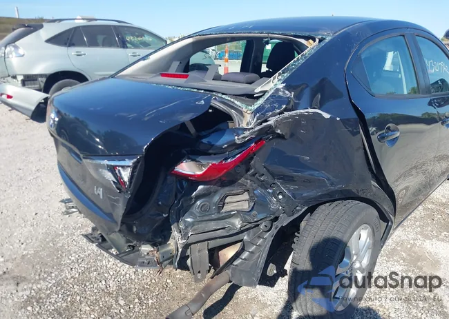 3MYDLBYV6HY163260: 43217962