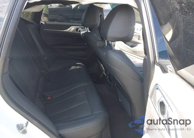 WBA73AV03RFT38827: 43218005