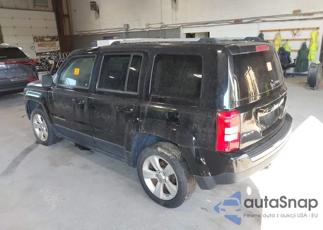 1C4NJRCB9CD568104: 43218008