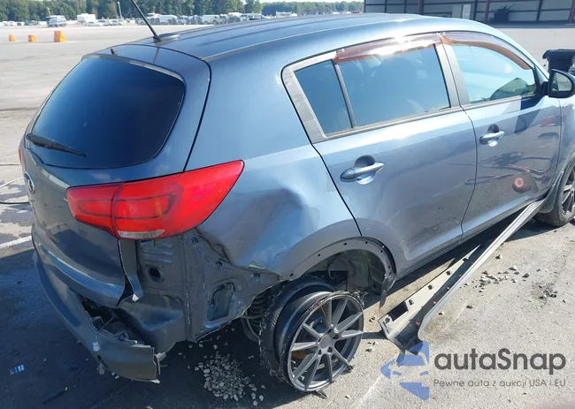 KNDPBCAC0F7780584: 43218082