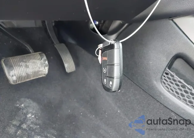 3C4PDDEG0HT594085: 43218176