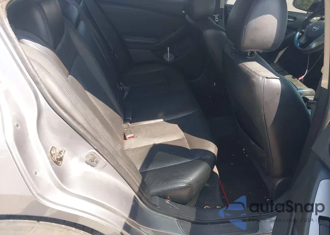 1N4AL21E98N558550: 43218247