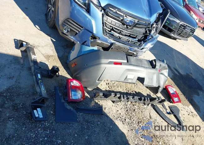 3FMCR9C69PRE26041: 43218296