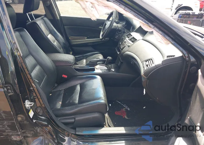 1HGCP26809A094357: 43218358