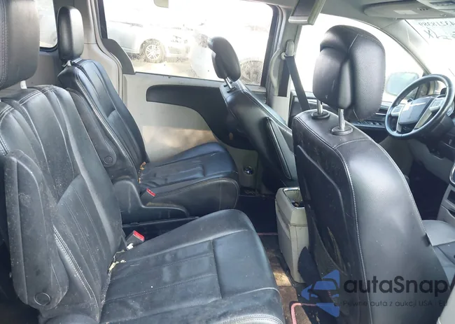 2C4RC1BGXER381299: 43218389