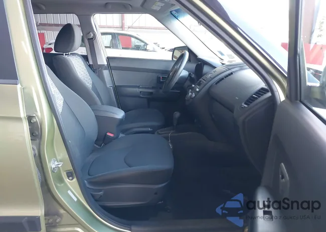 KNDJT2A29A7066238: 43218501