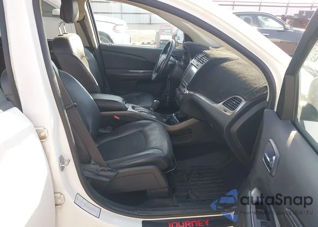 3C4PDCGG3JT379023: 43217728