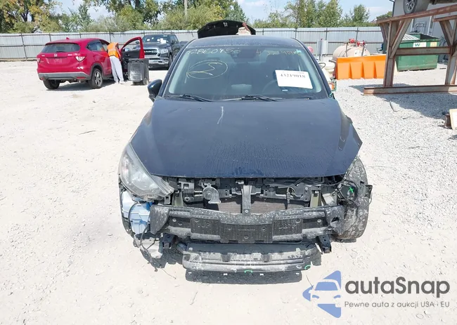 3MYDLBYV3HY180548: 43219018