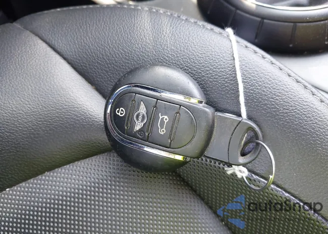 WMZYS7C33H3B62732: 43218545